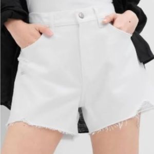 Gap white denim shorts size 29R